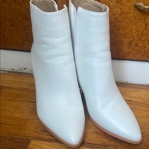 Elegant White Ankle Boots